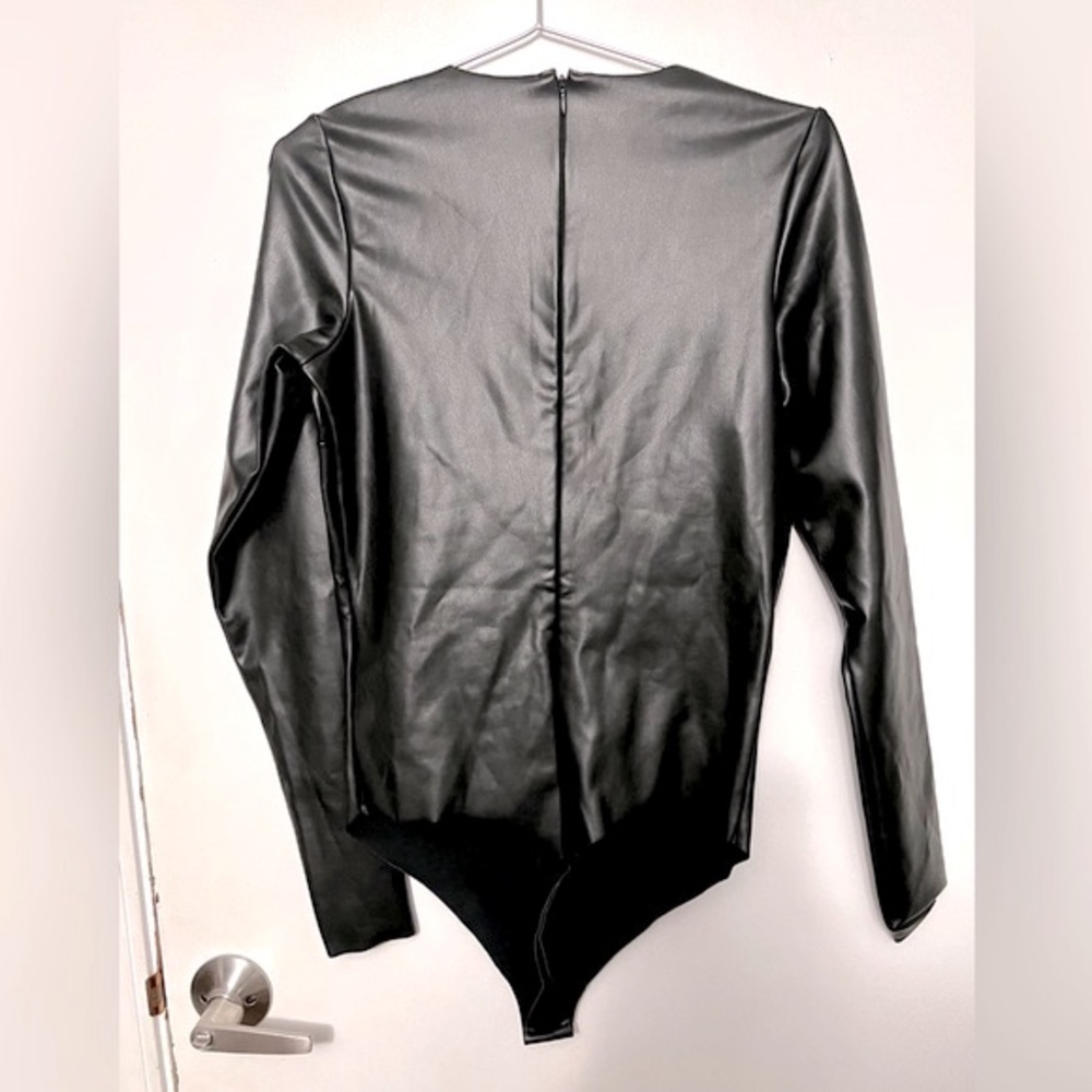 SKIMS Faux Leather Long Sleeve Bodysuit - Picture 8 of 13
